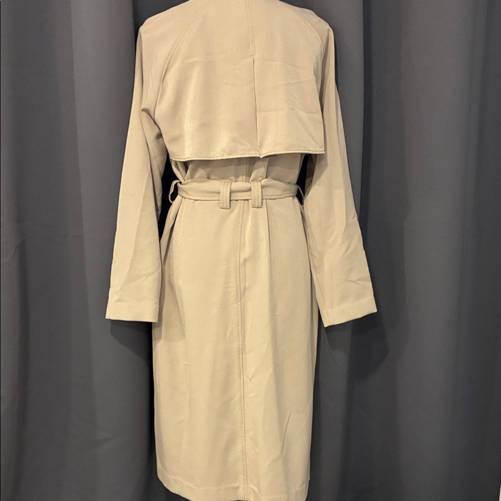 Chic Beige Trench Coat - Picture 7 of 10